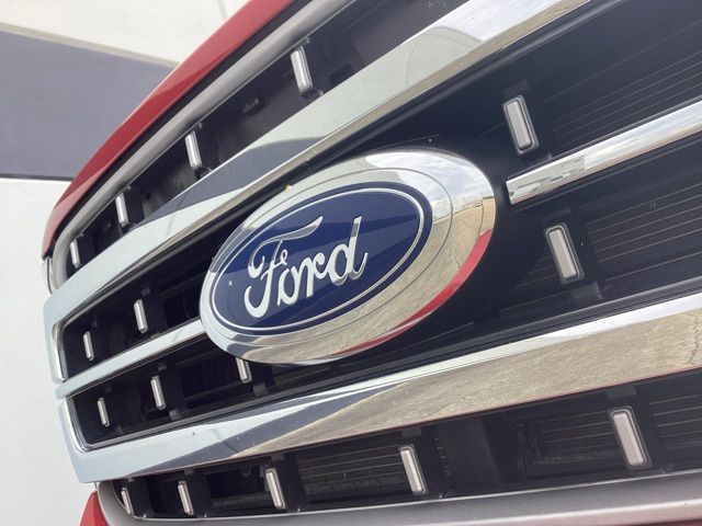 2023 Ford F-150 Lariat photo 4