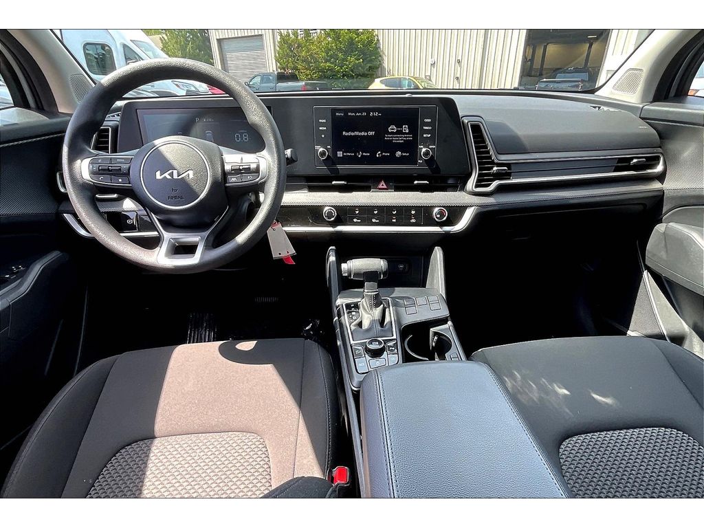 2024 Kia Sportage LX photo 15