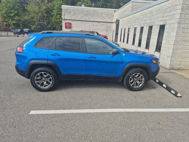 2021 Jeep Cherokee Trailhawk photo 3