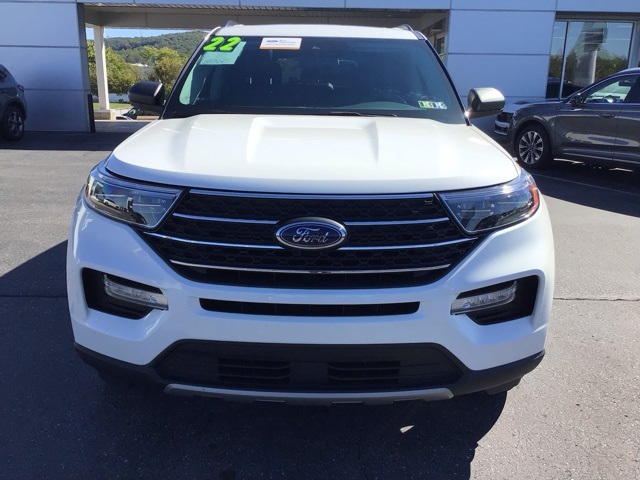 2022 Ford Explorer XLT photo 3
