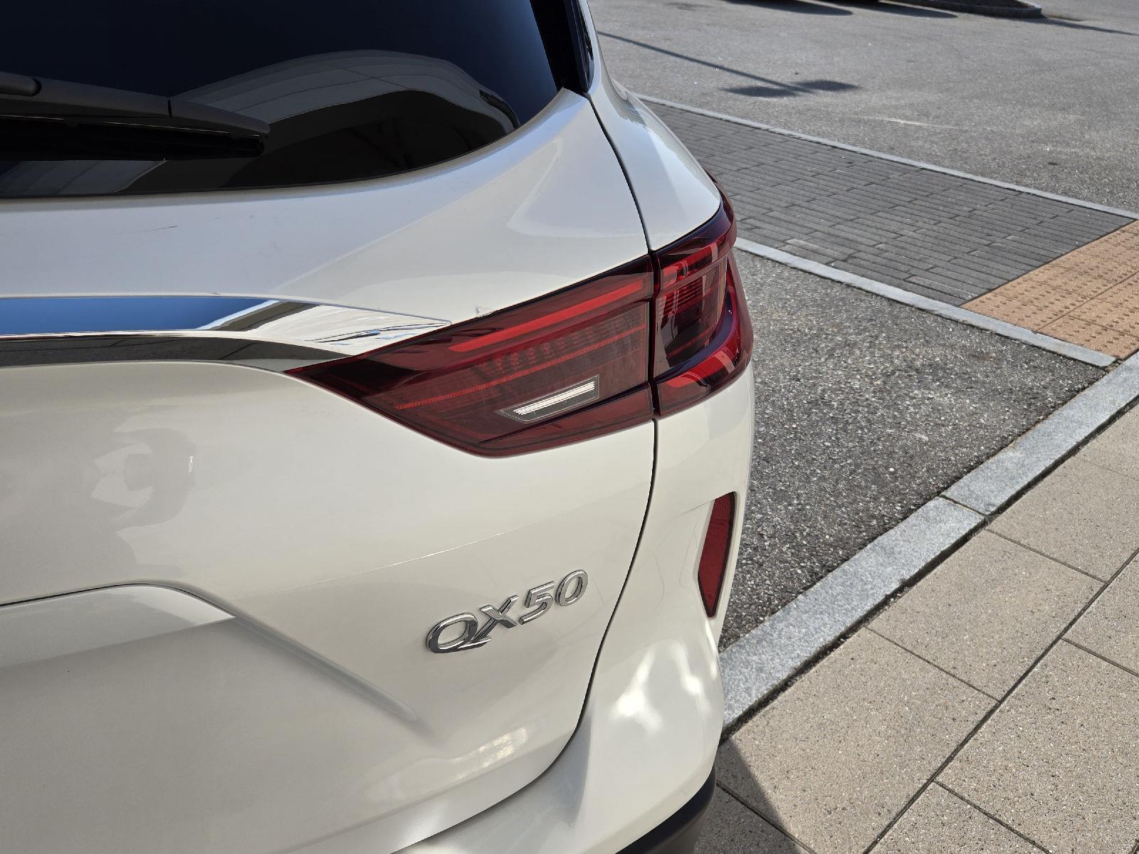 2025 Infiniti QX50 Luxe AWD photo 13