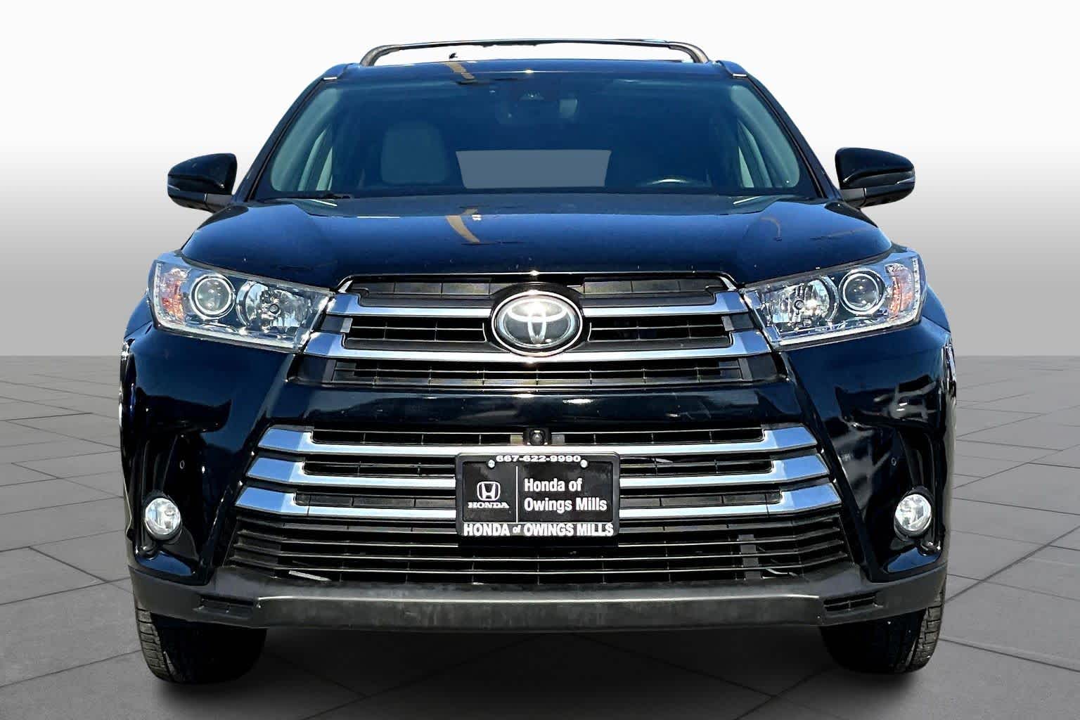 2017 Toyota Highlander Limited Platinum photo 3