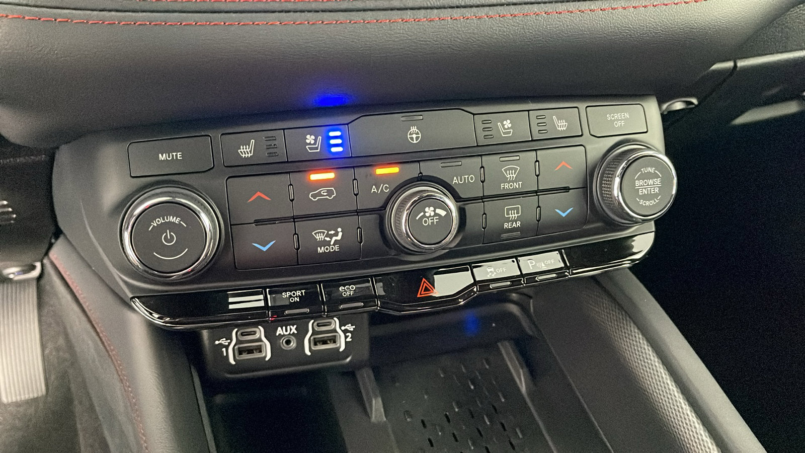 2025 Dodge Durango R/T Plus photo 21