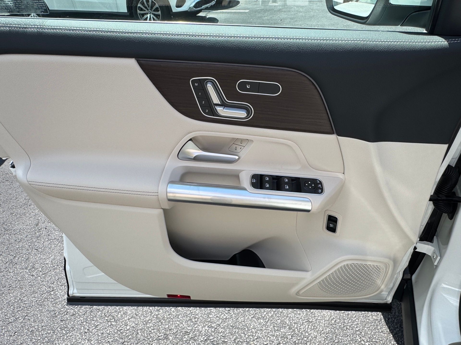 2026 Mercedes Benz GLA 250 4MATIC photo 4
