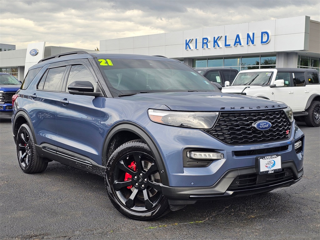 2021 Ford Explorer ST's photo