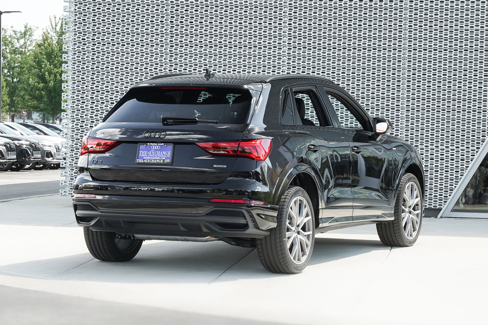 2025 Audi Q3 S line Premium Plus photo 3