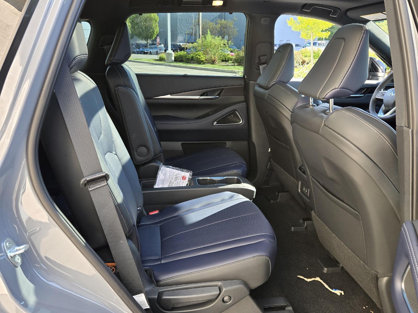 2026 Infiniti QX60 AWD photo 18