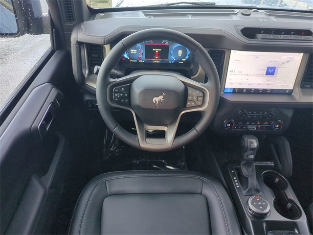 2025 Ford Bronco Outer Banks photo 15