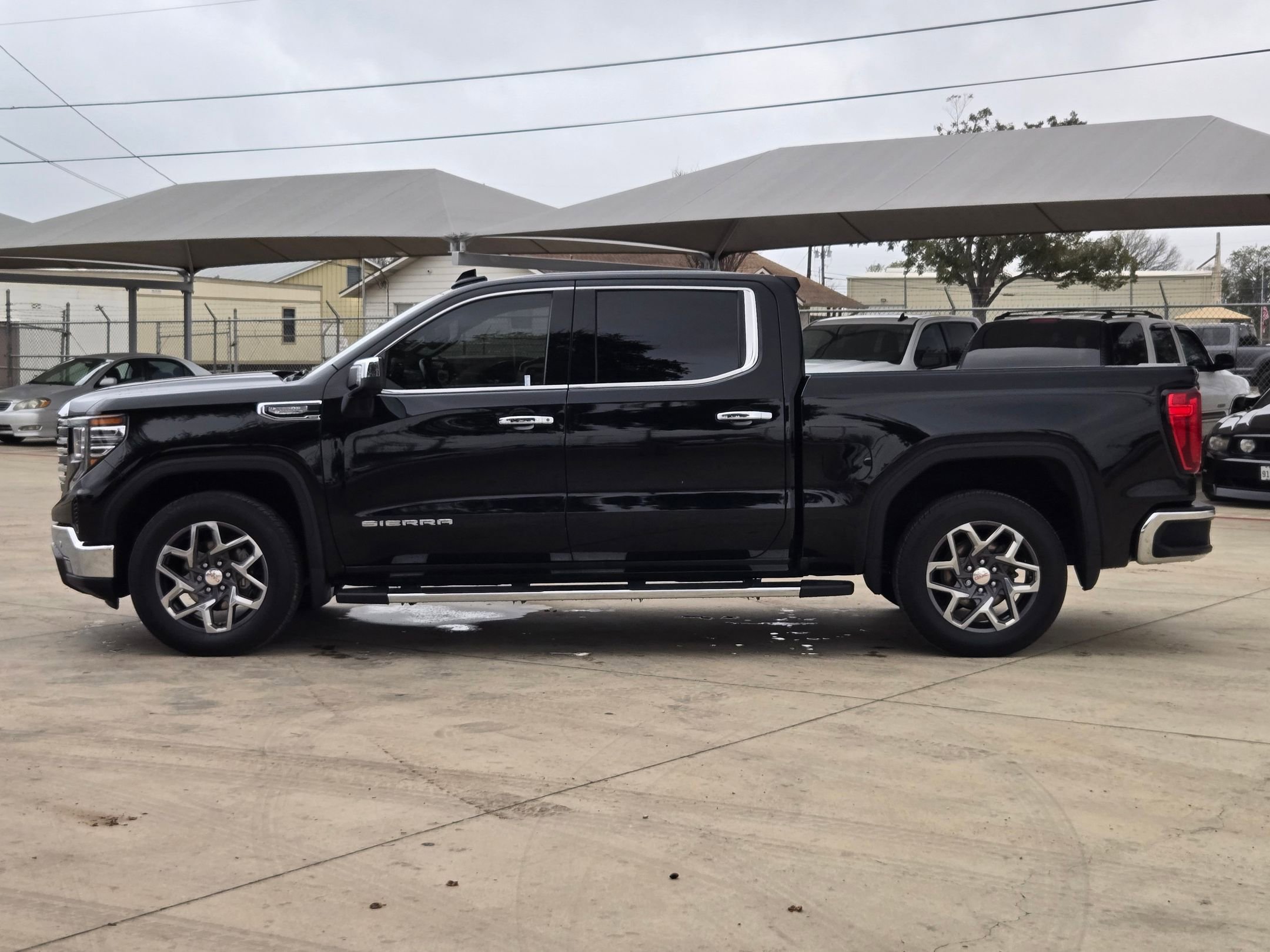 2022 Gmc Sierra 1500 SLT photo 4