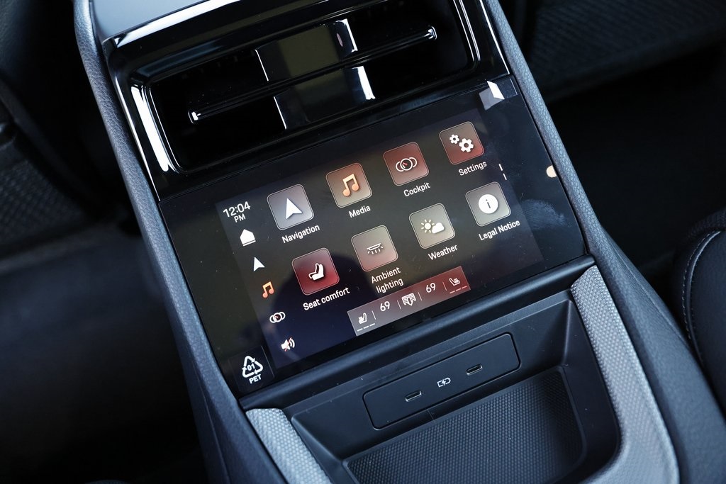 2025 Porsche Panamera 4 photo 29