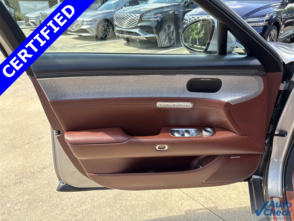 2023 Genesis G90 3.5T photo 17
