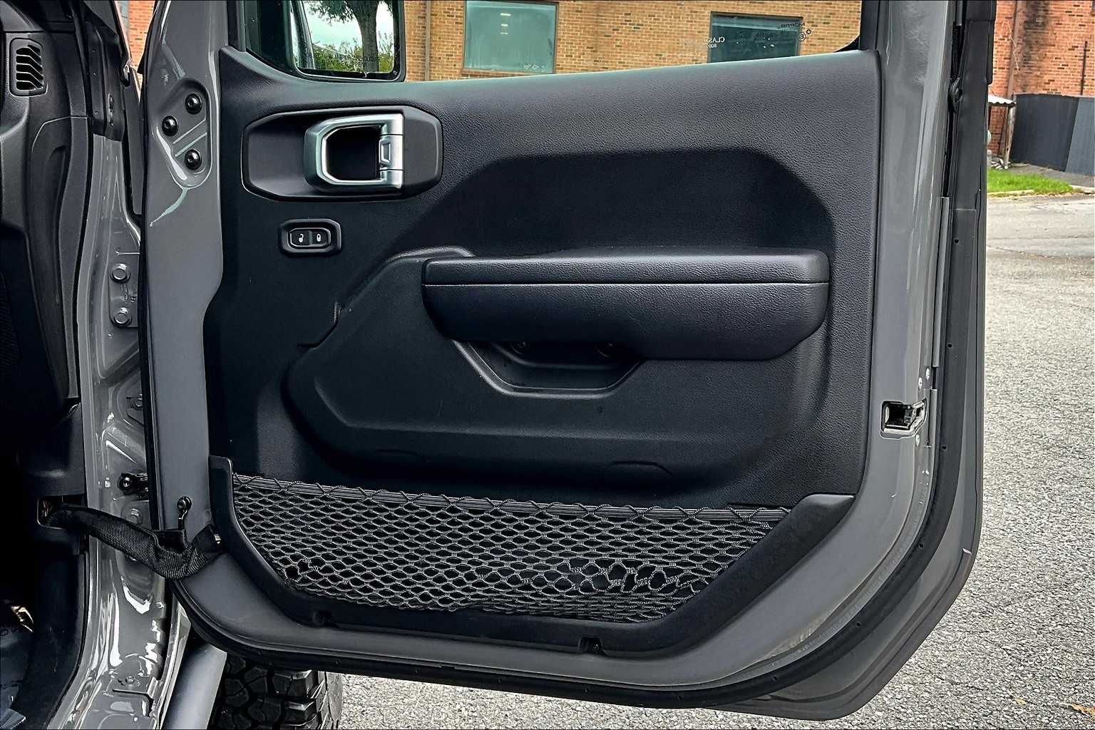 2021 Jeep Gladiator Willys photo 22