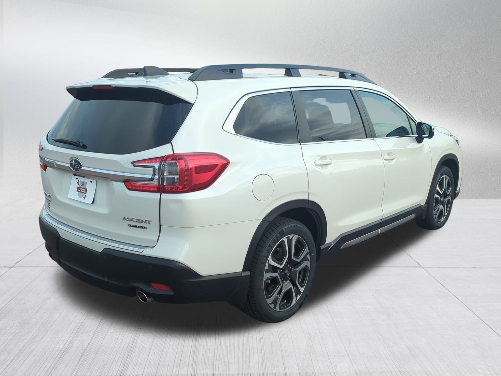 2023 Subaru Ascent Limited photo 7