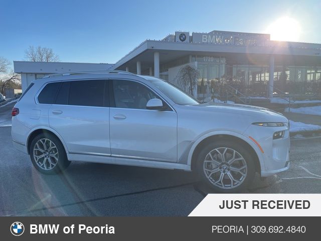 2024 BMW X7 40i's photo