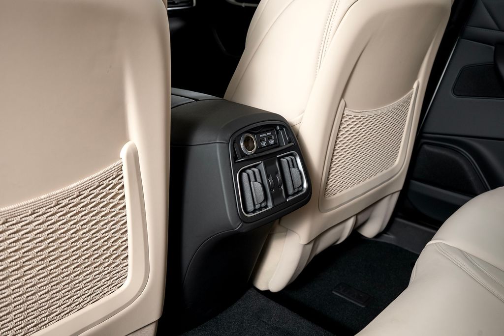 2022 Maserati Levante GT photo 23