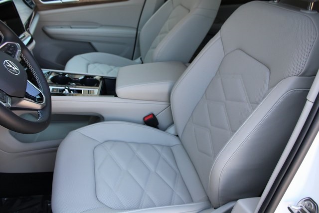 2026 Volkswagen Atlas SE Technology photo 3