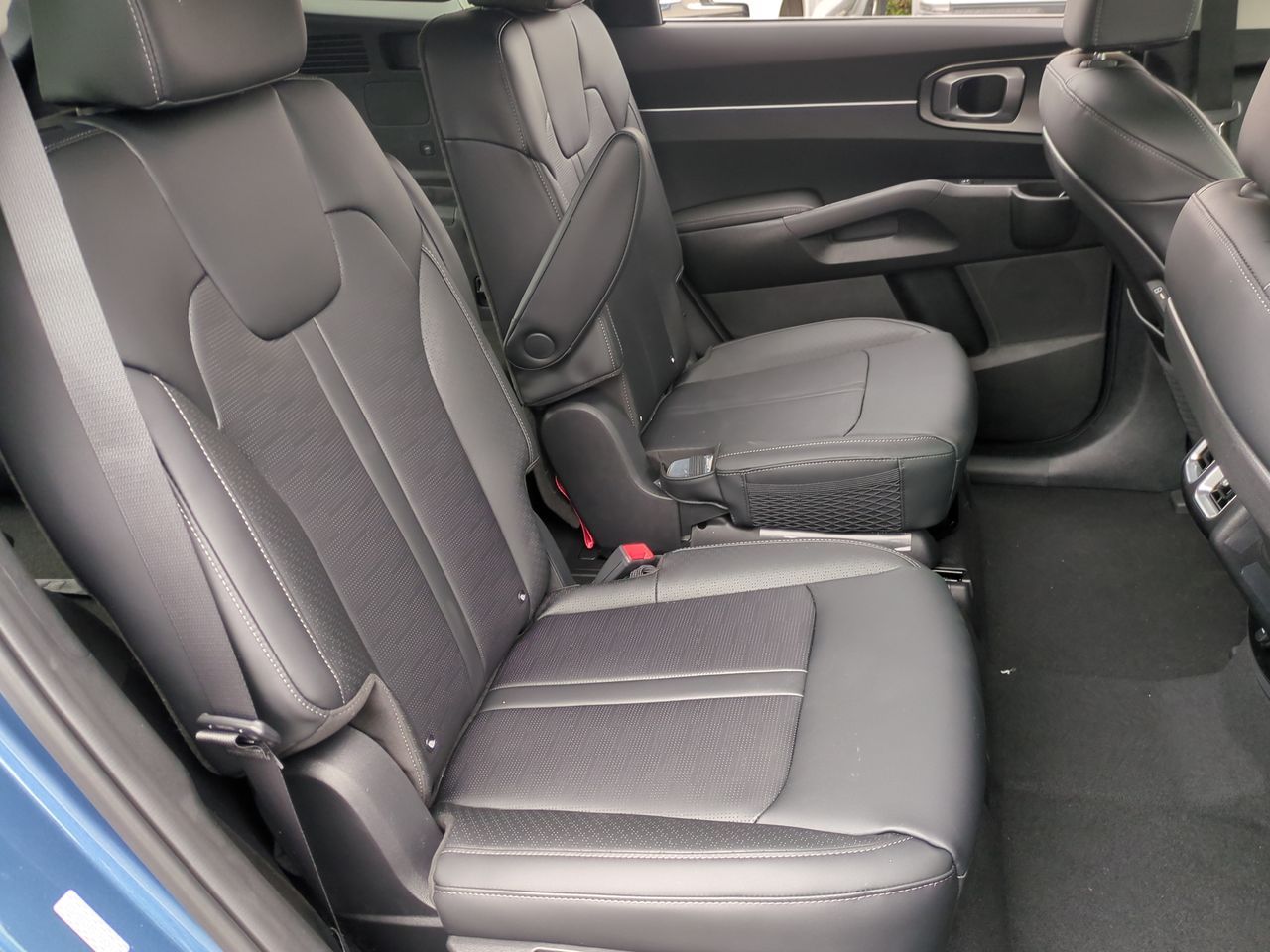 2025 Kia Sorento Hybrid EX photo 21