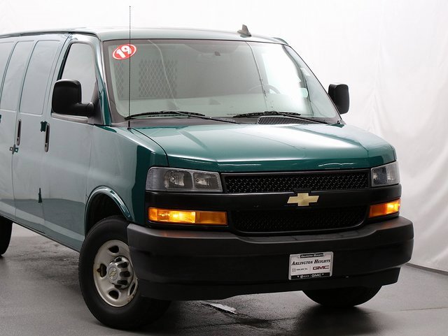 2019 Chevrolet Express Cargo 3500 photo 2