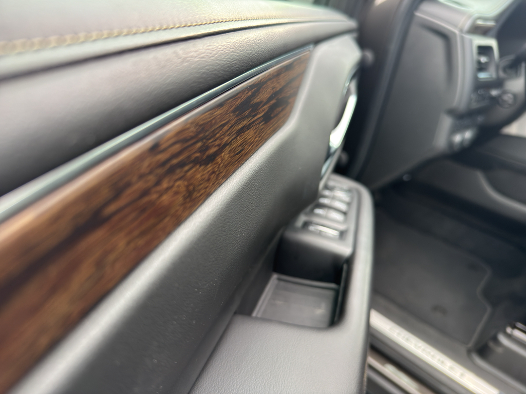 2021 Chevrolet Tahoe Premier photo 11