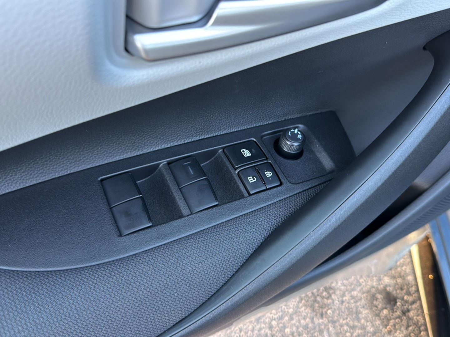 2026 Toyota Corolla SE photo 26