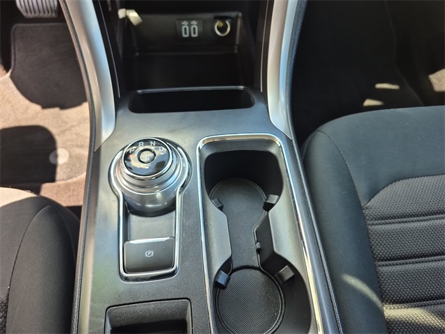 2020 Ford Fusion SE photo 21