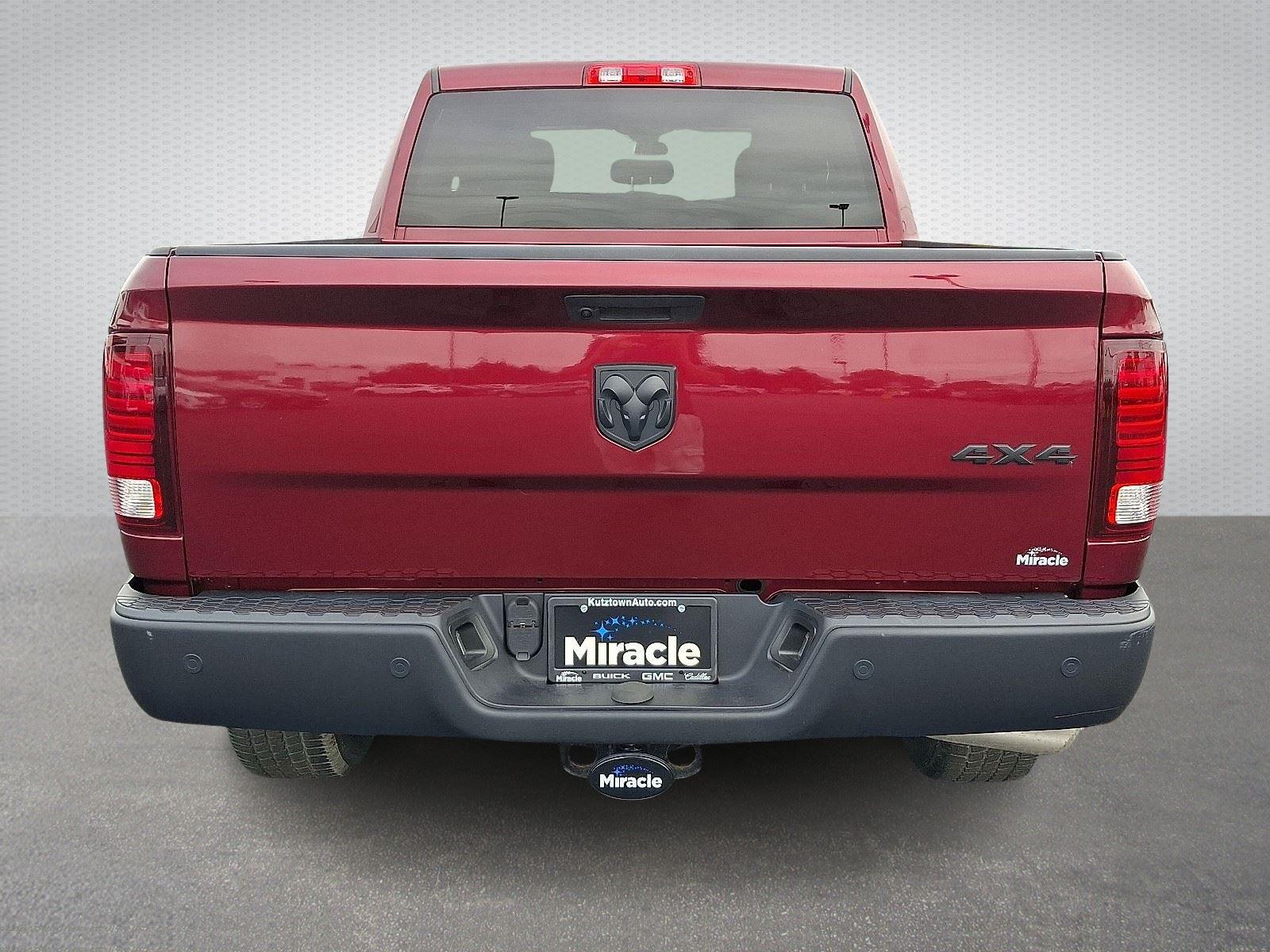 2022 Ram 1500 Classic Warlock photo 4