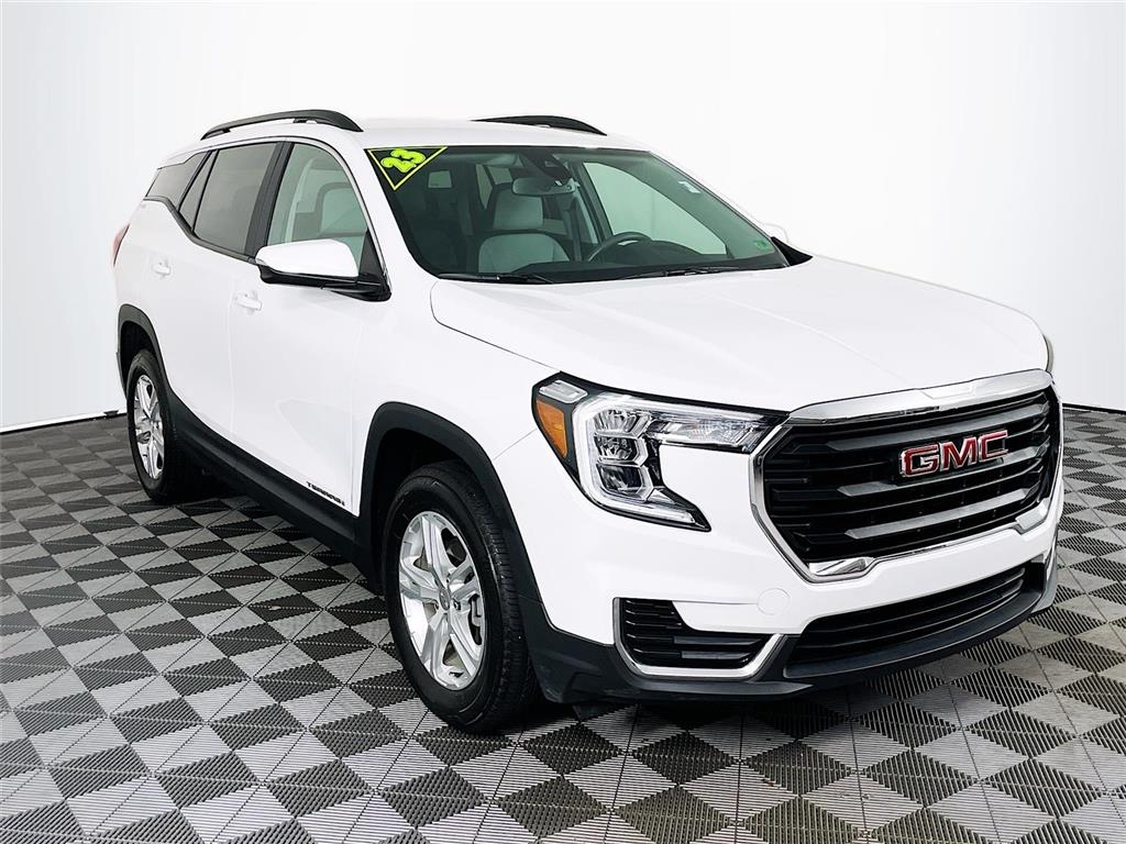 2023 GMC Terrain SLE's photo