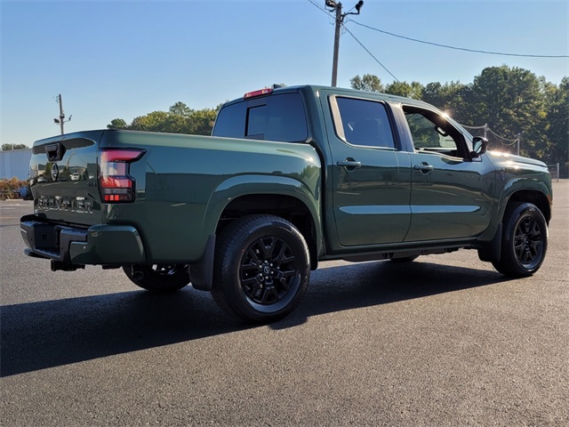 2026 Nissan Frontier SV photo 3