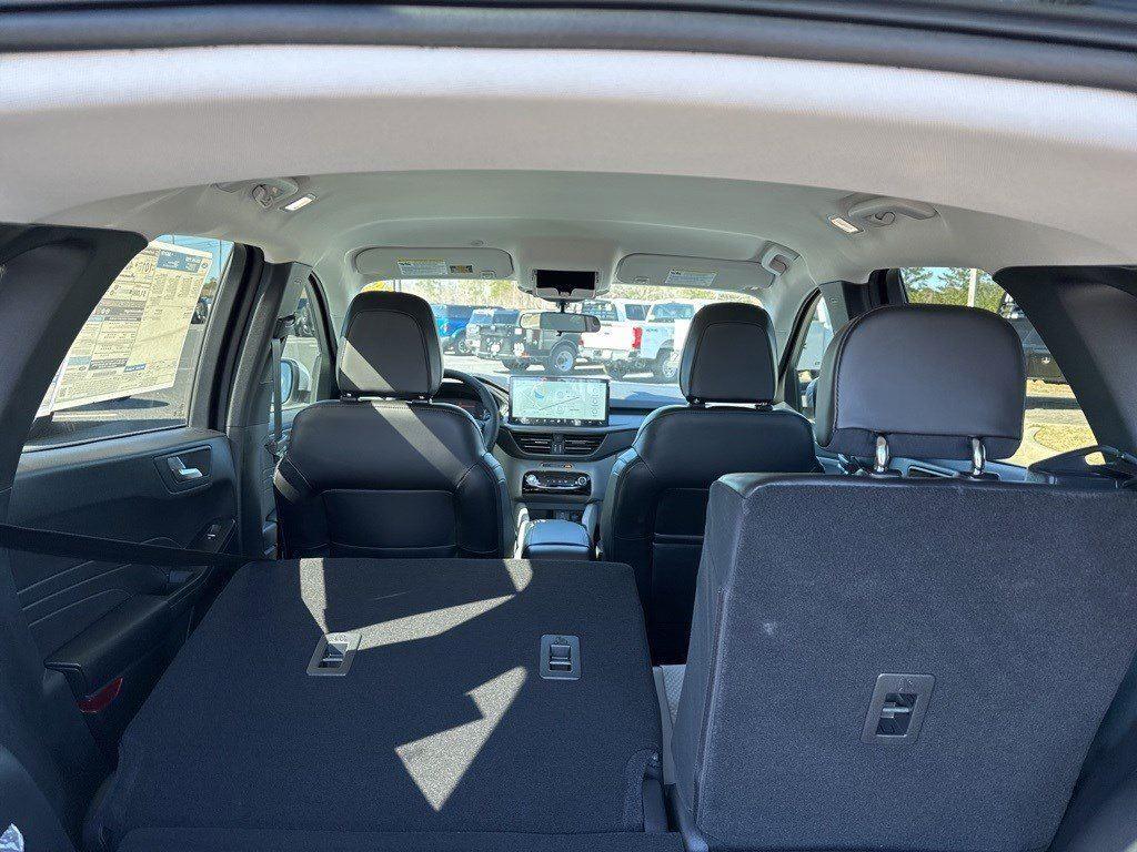 2025 Ford Escape Plug-In Hybrid photo 10