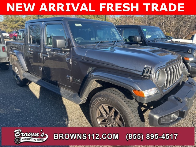 2025 Jeep Gladiator Sport S's photo