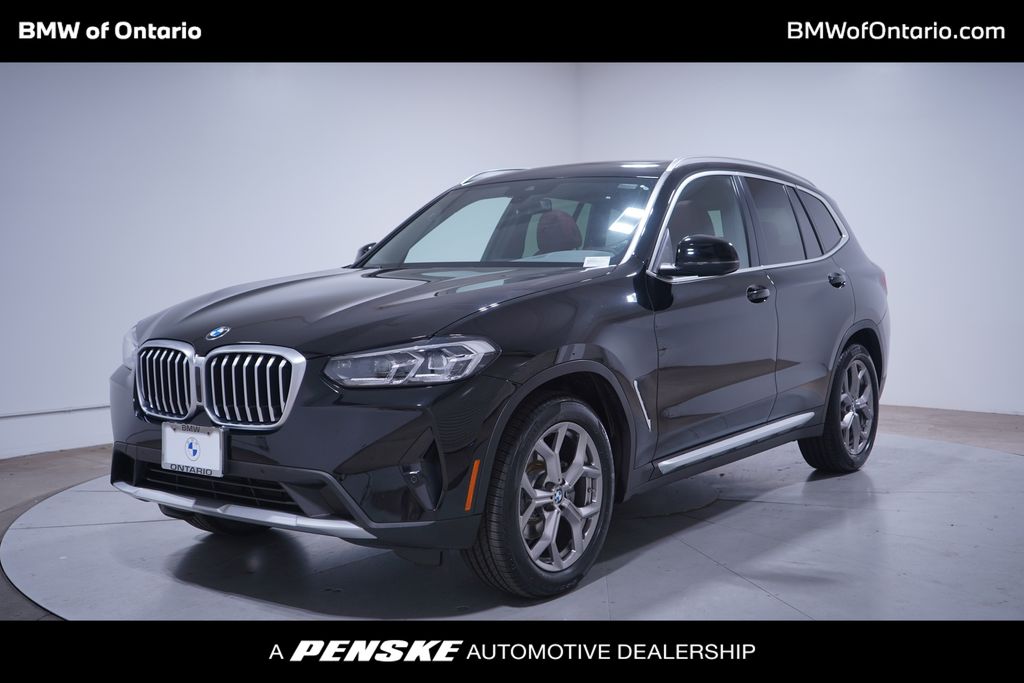 2022 BMW X3 30i's photo