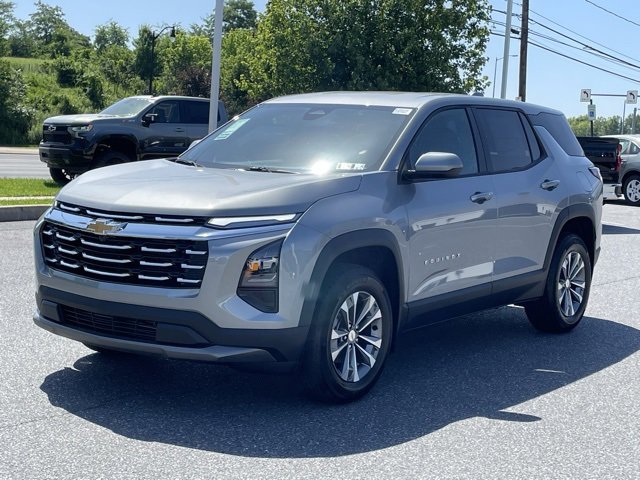 2026 Chevrolet Equinox LT photo 3