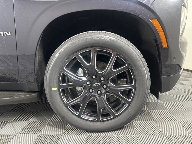 2026 Chevrolet Suburban Premier photo 6