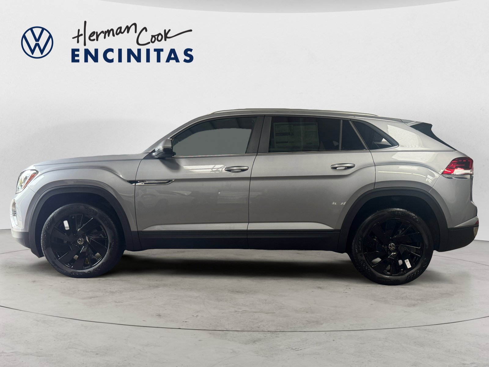 2025 Volkswagen Atlas Cross Sport SE Technology photo 2