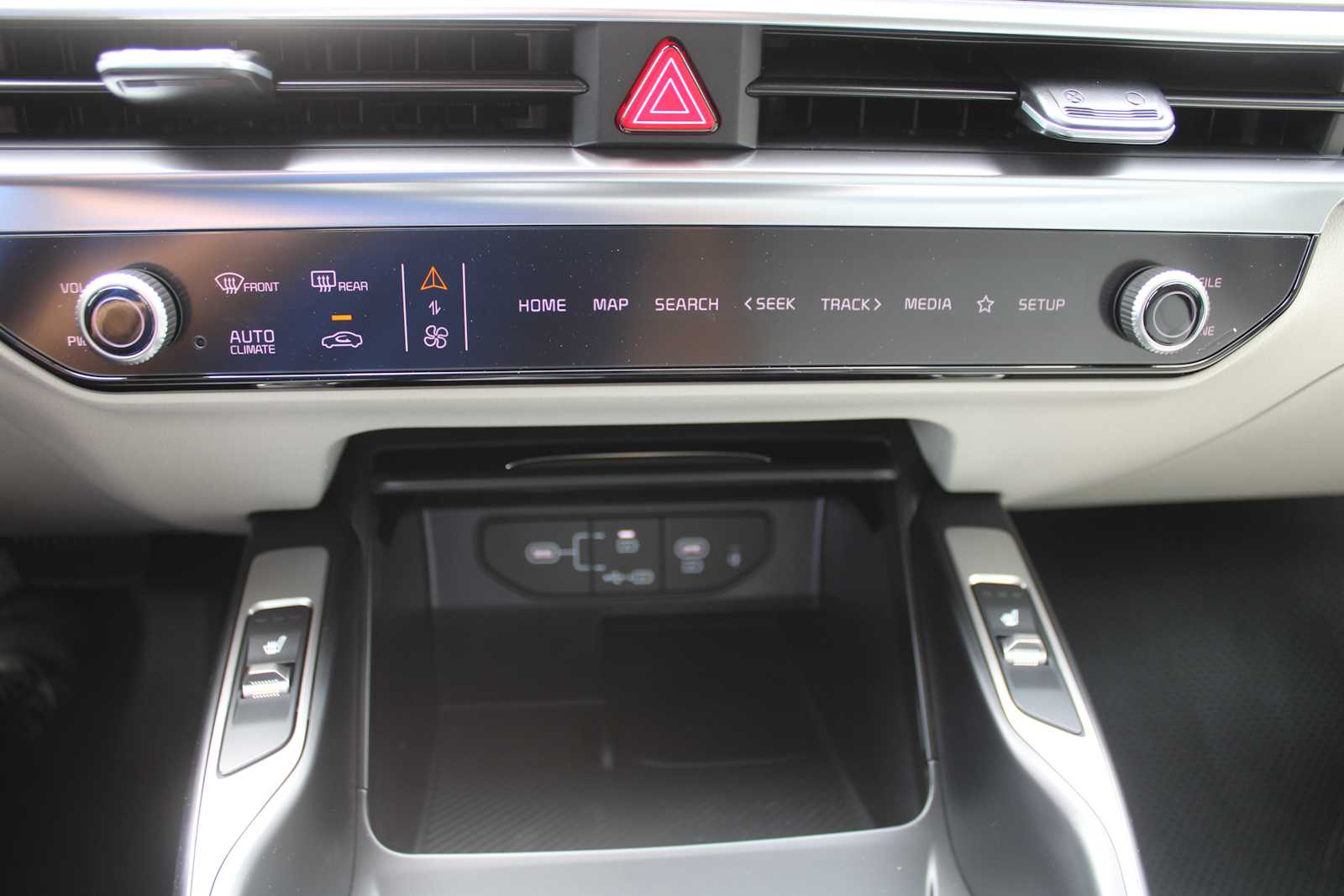 2025 Kia Sorento Hybrid EX photo 40