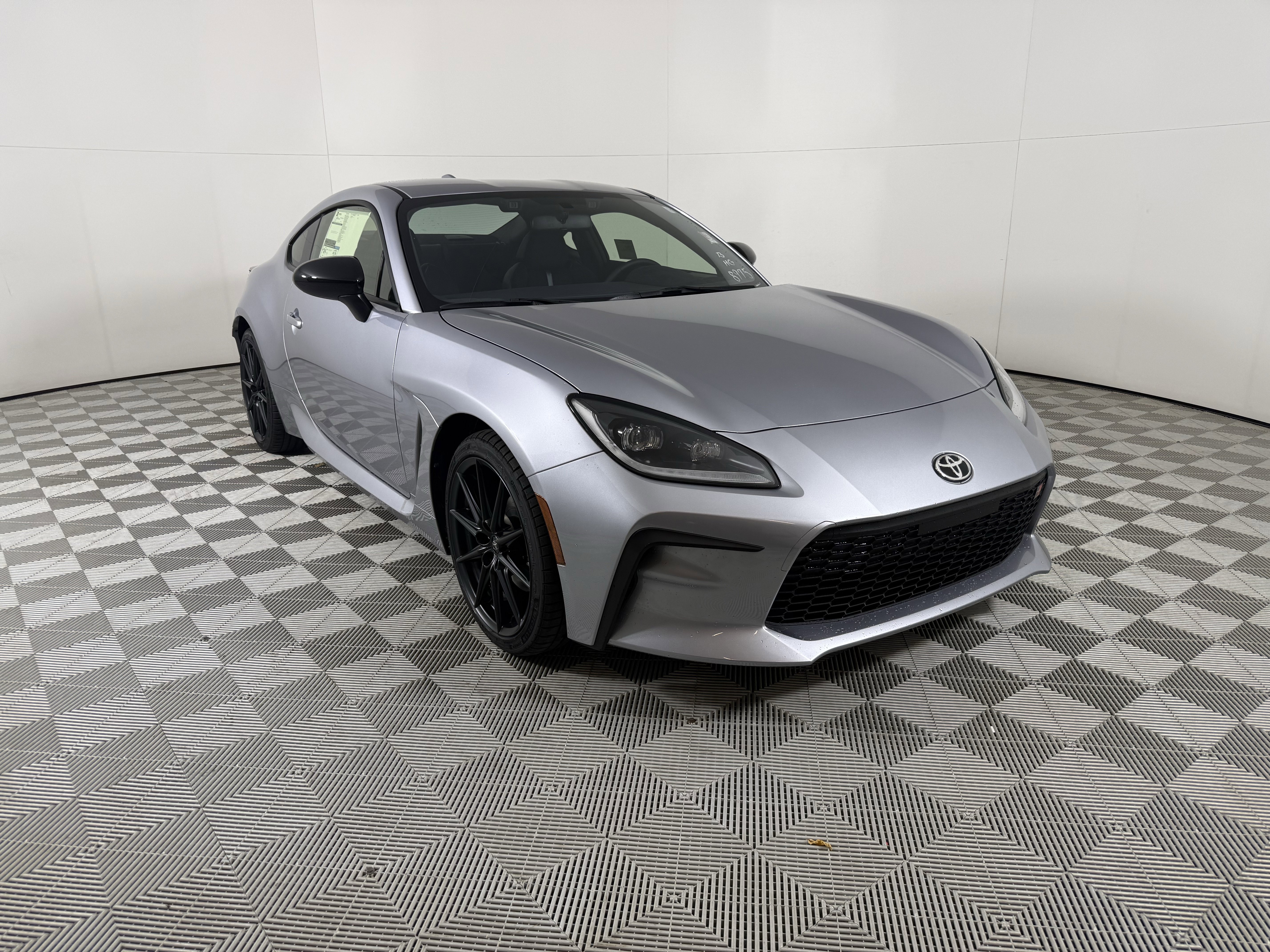 2025 Toyota GR86 Premium's photo