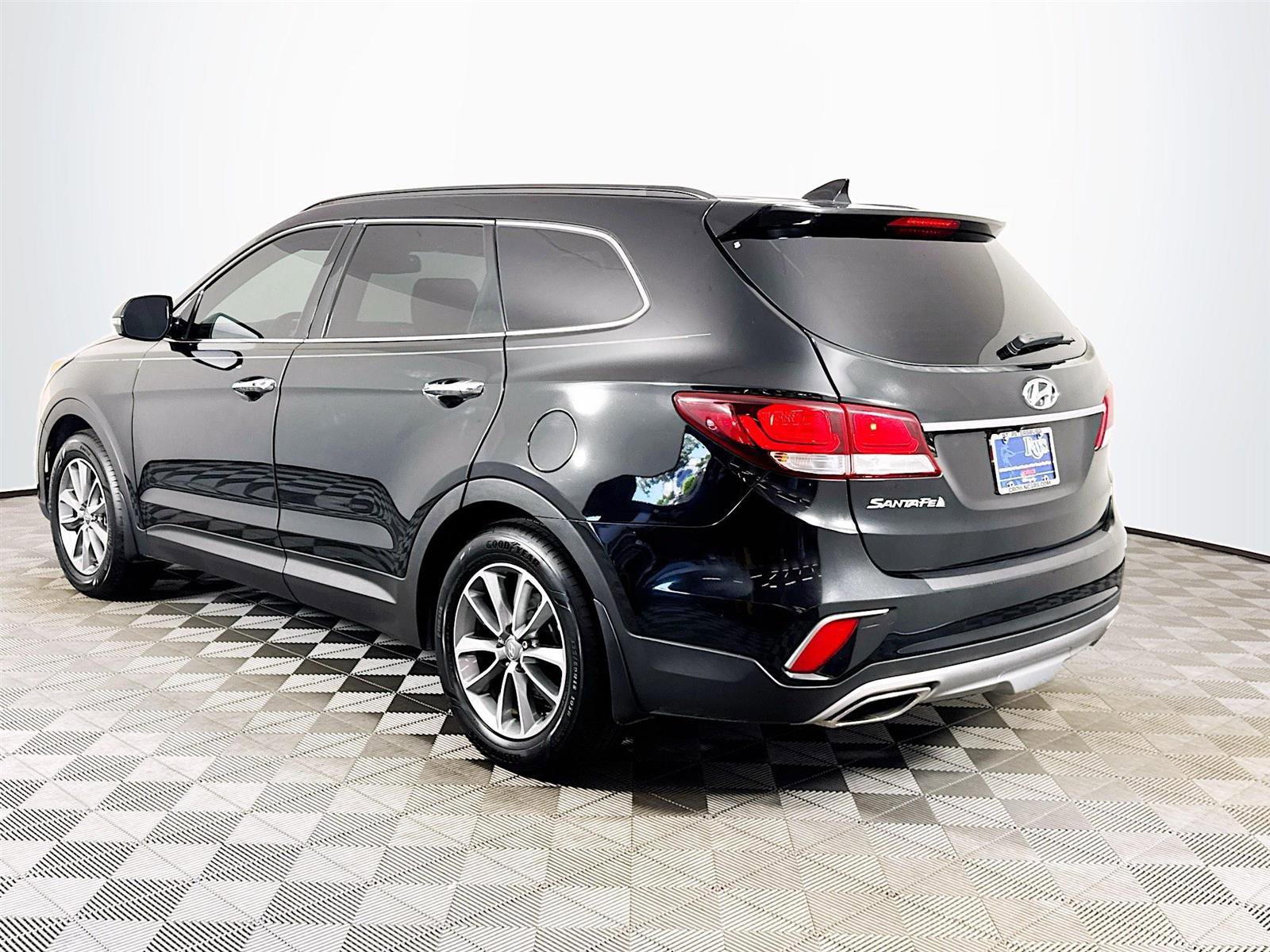 2018 Hyundai Santa Fe SE Premium photo 3