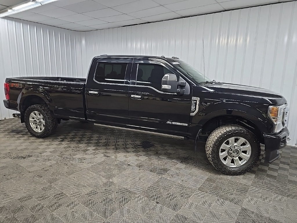 2020 Ford F-350 Super Duty Platinum's photo