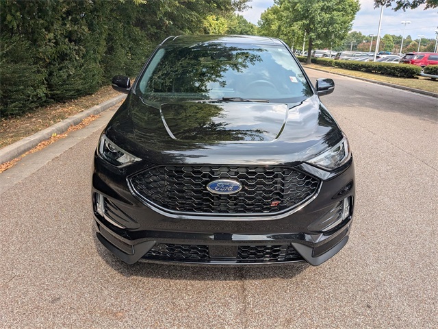 2023 Ford Edge ST photo 9