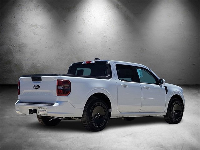2025 Ford Maverick photo 2