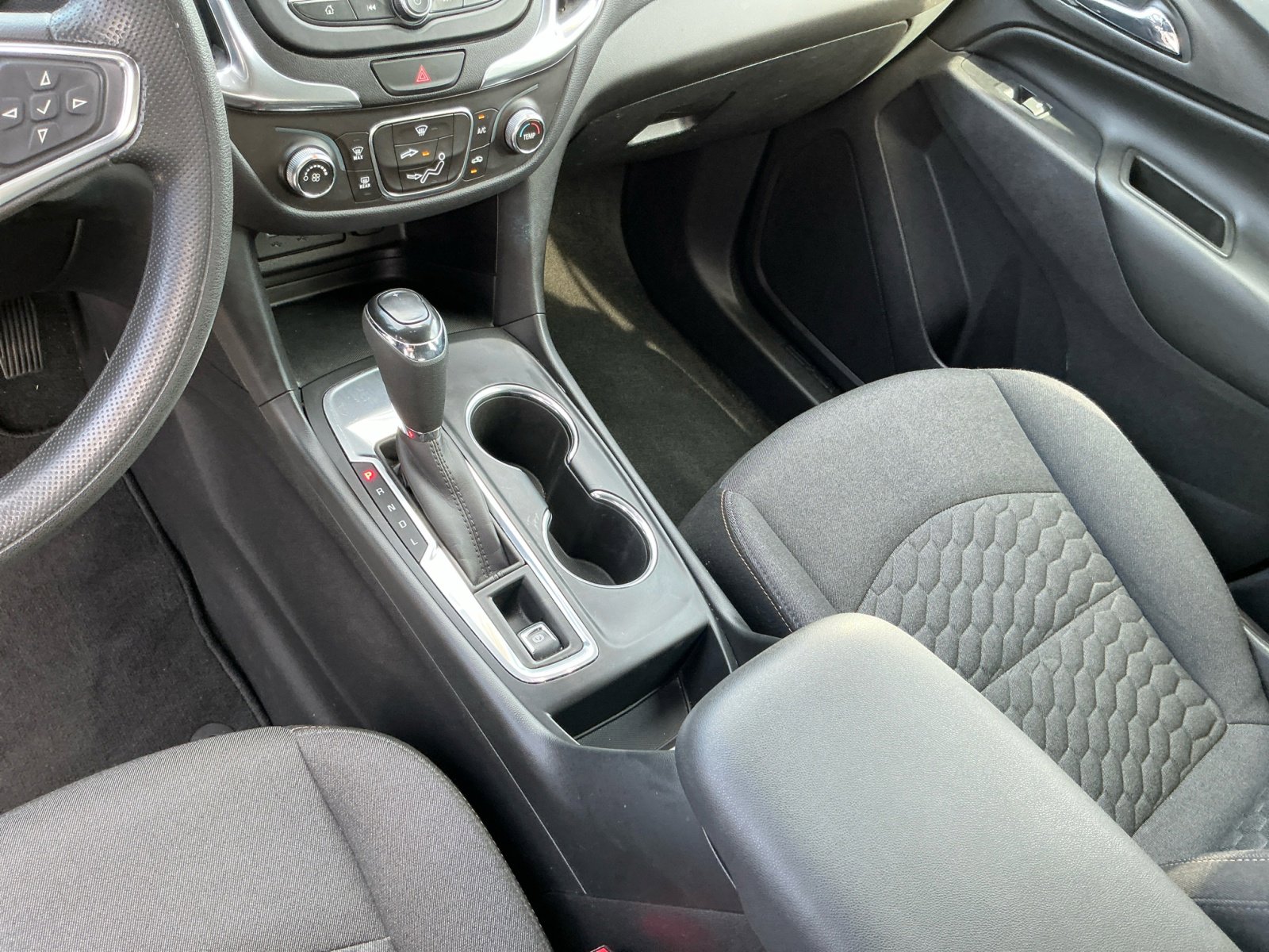 2019 Chevrolet Equinox LT photo 13