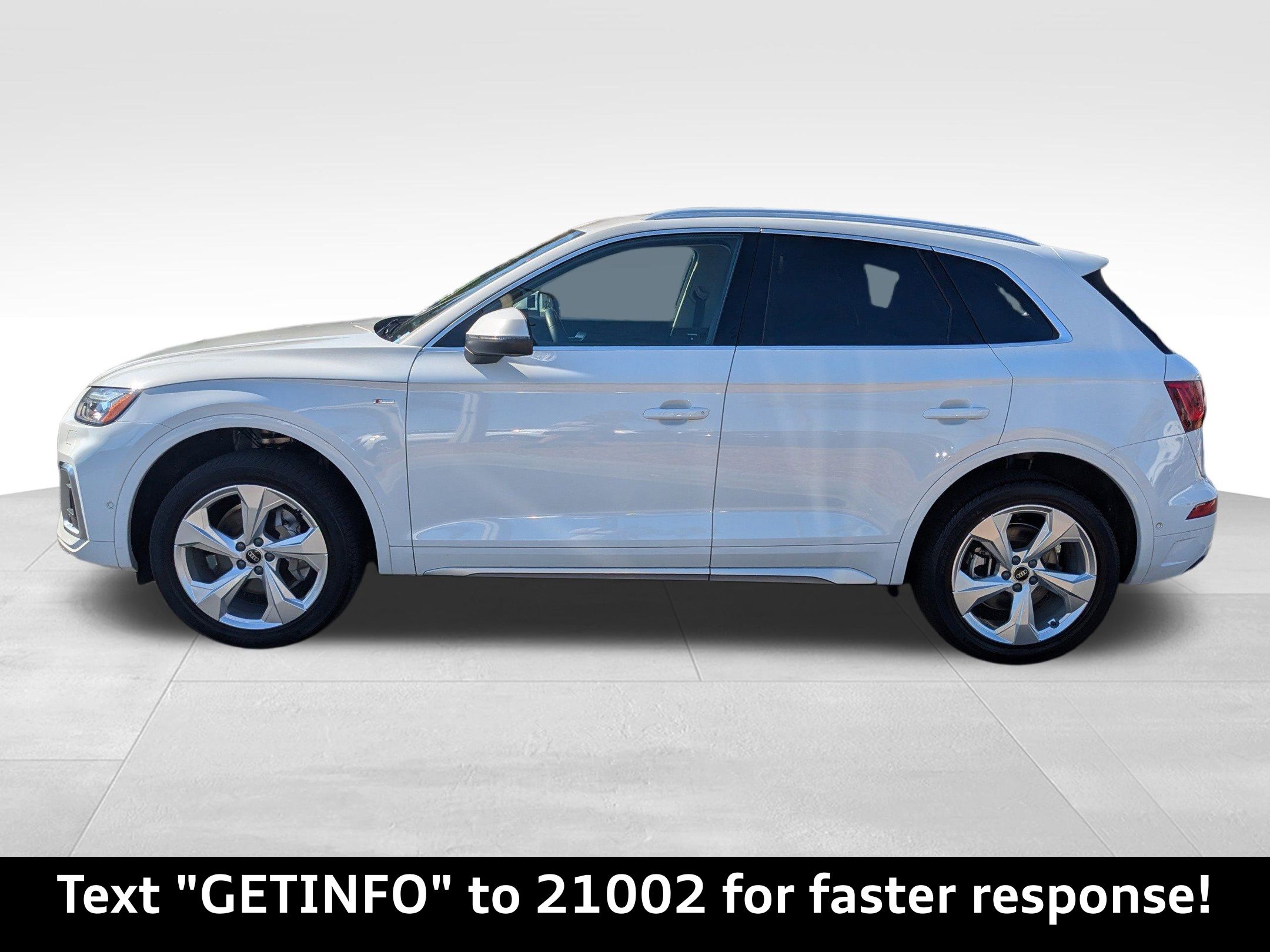 2023 Audi Q5 45 S line Prestige Premium photo 3