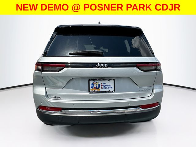 2025 Jeep Grand Cherokee Laredo photo 6