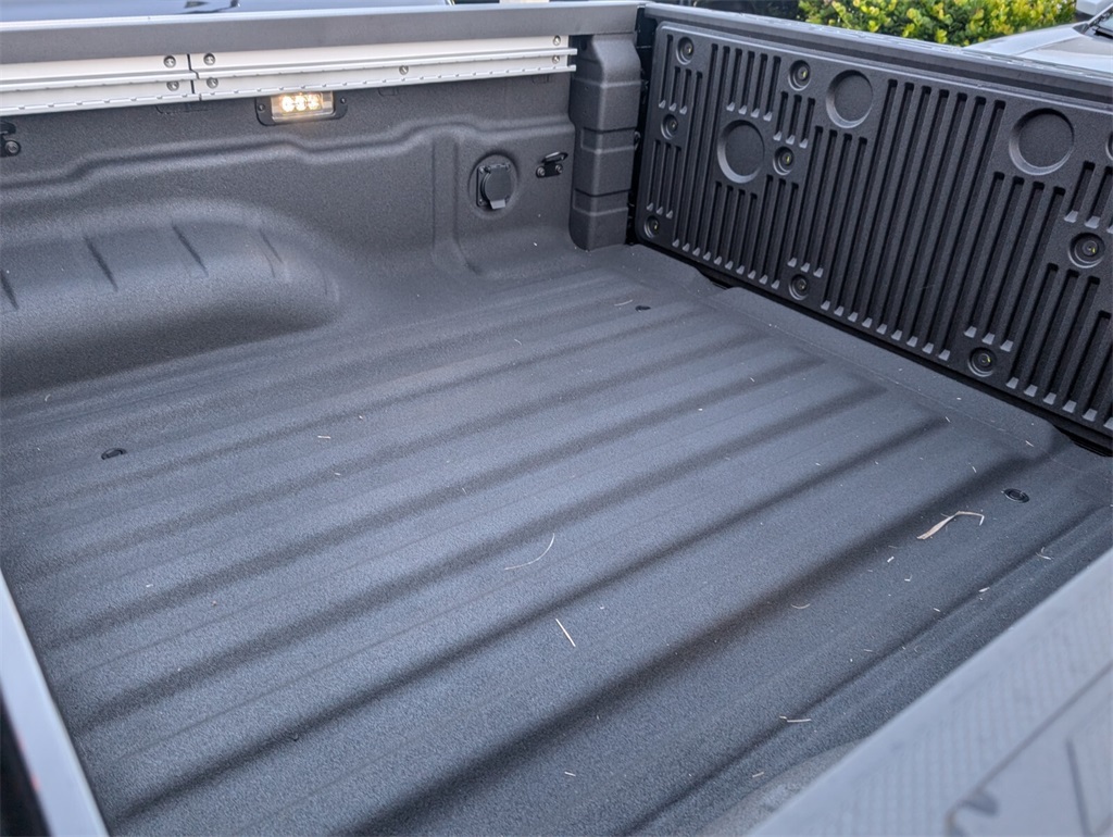 2026 Nissan Frontier Crew Cab PRO-4X photo 8