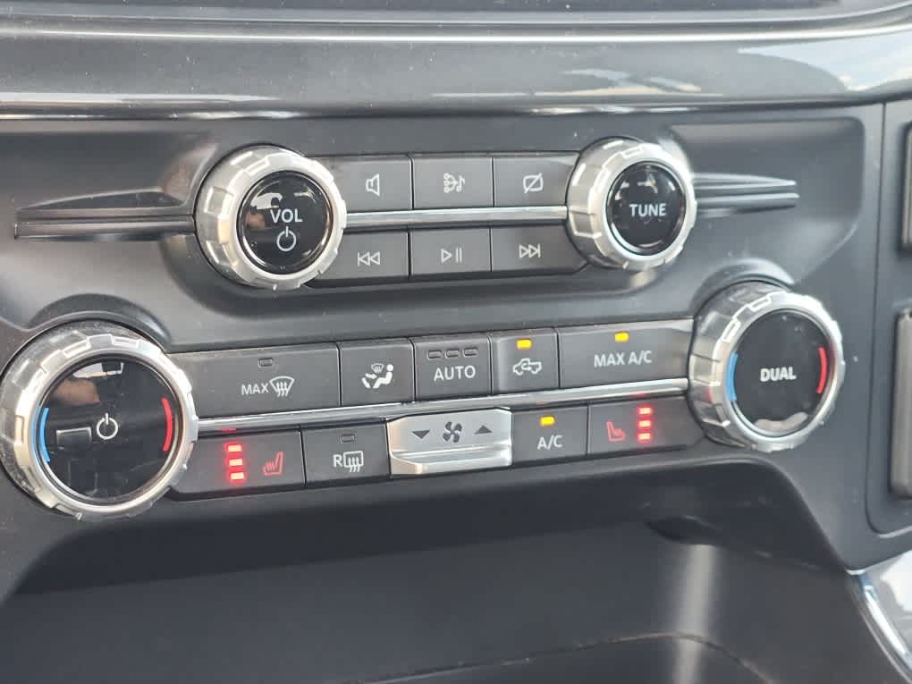 2022 Ford F-150 XLT photo 18
