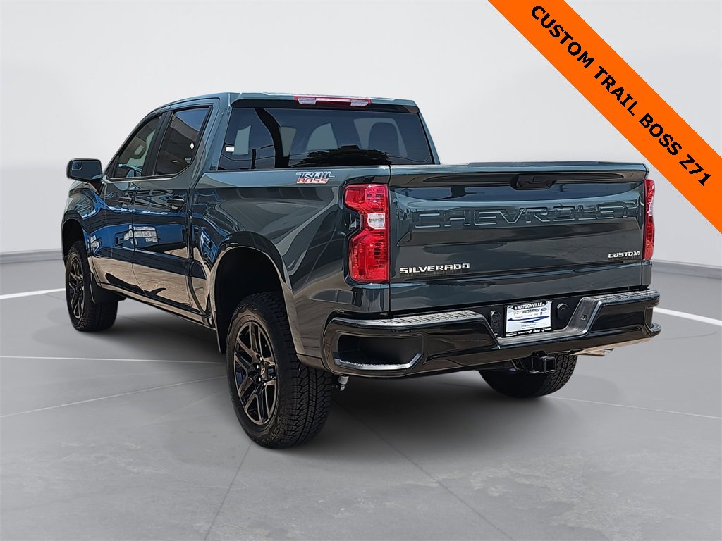 2025 Chevrolet Silverado 1500 Custom Trail Boss photo 5