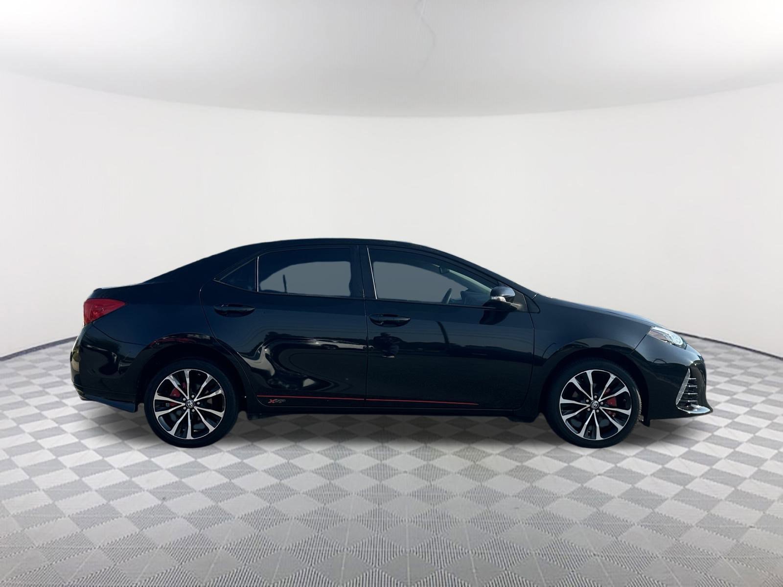 2018 Toyota Corolla L photo 4