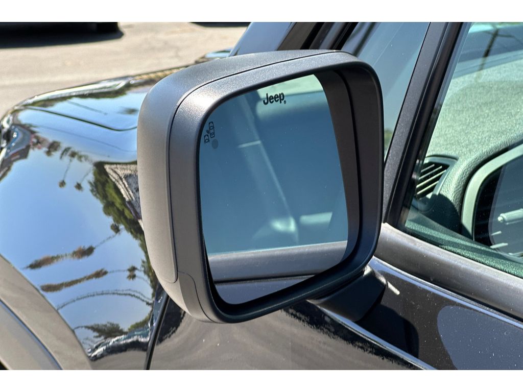 2022 Jeep Renegade Latitude photo 43