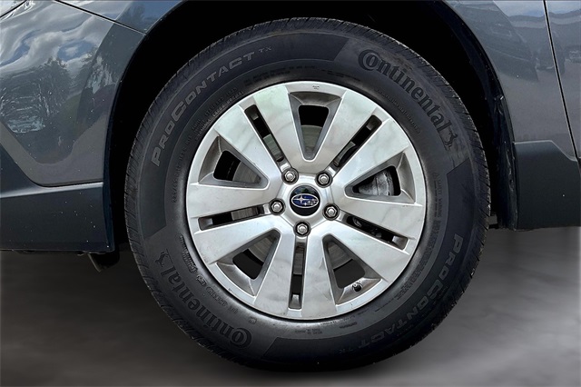 2018 Subaru Outback 2.5i Premium photo 10