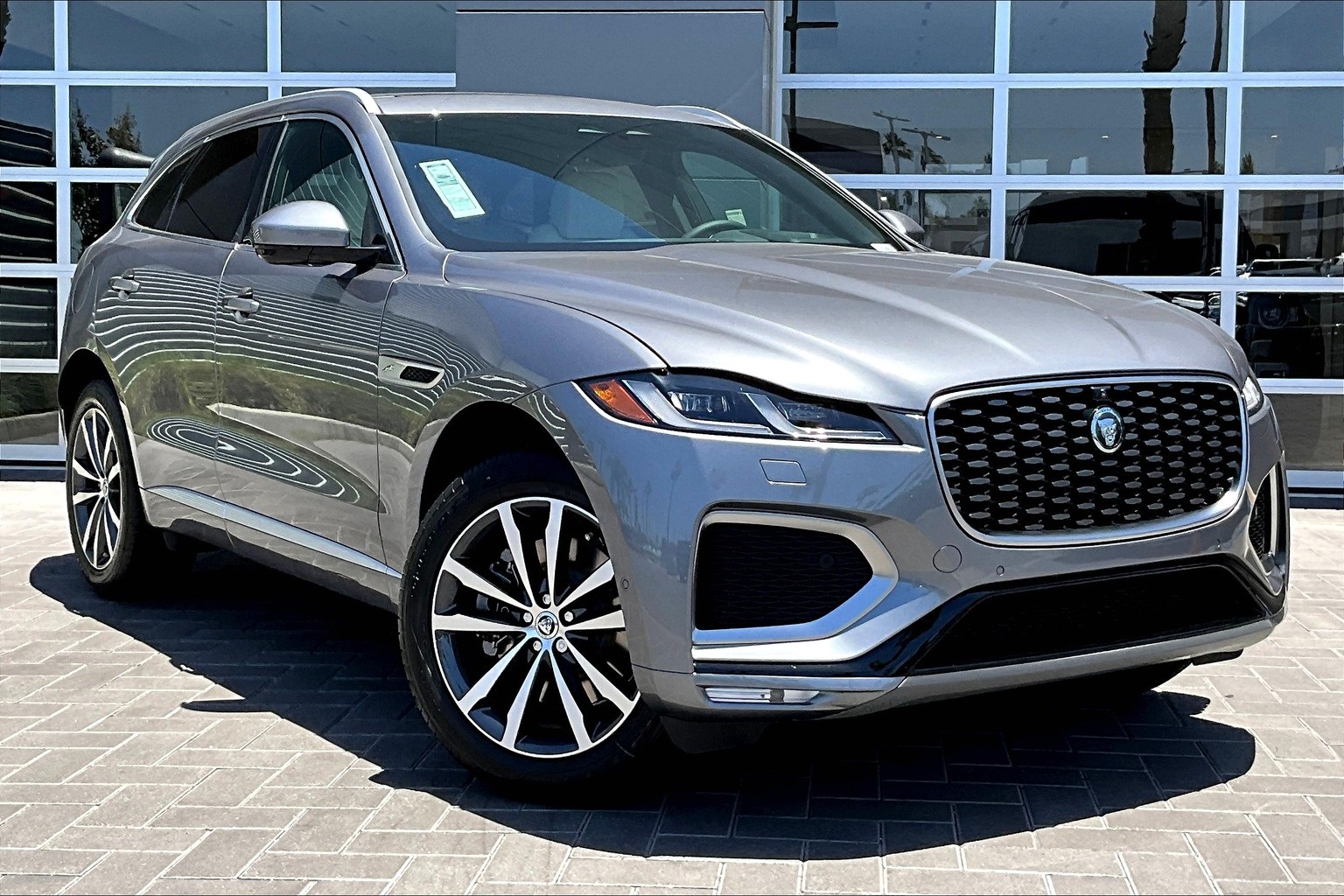 2026 Jaguar F-PACE P250 R-Dynamic S photo 2